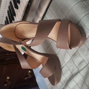 Brown heels for woman